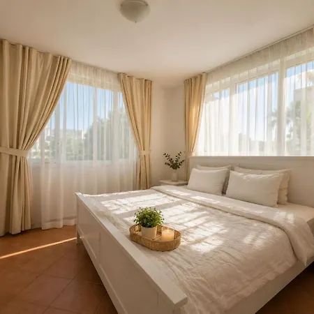 Atia Apartman *