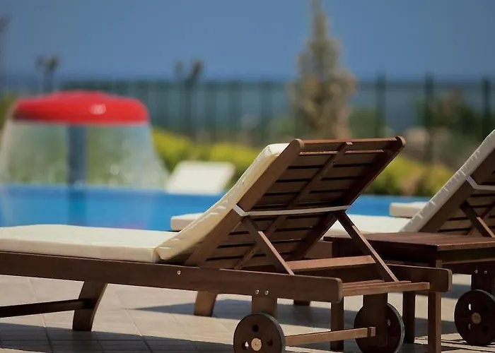 Atia 切尔诺莫雷茨